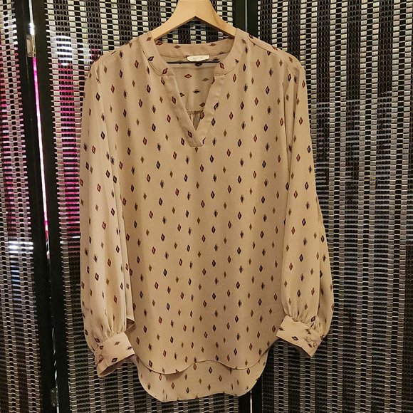 BUNDLE: 2 Medium Maurices Dress Shirts - Picture 4 of 7